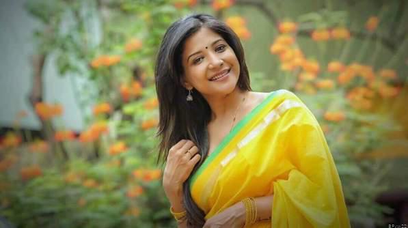 ஜி.வி.பிரகாஷின் அடுத்த படத்தில் முன்று கதாநாயகிகள்