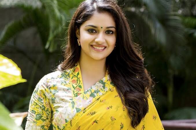 நடிகை கீர்த்தி சுரேசுக்கு பிடித்தமான உடைகள்