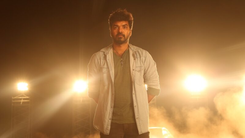 சூப்பர் ஹீரோ ஜீவனாக மாறிய ஜெய்