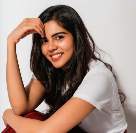 சிம்பு நடிக்கும் மாநாடு படத்தில் திருப்புமுனை வேடத்தில் கல்யாணி பிரியதர்ஷன்!