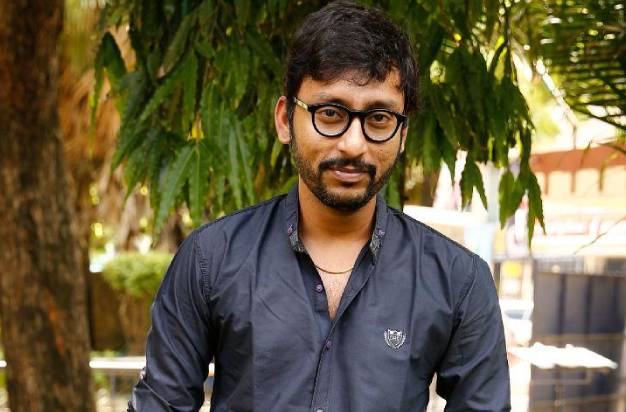 நடிகர் சங்க தேர்தலை பற்றி நக்கல் செய்த ஆர் ஜே பாலாஜி!