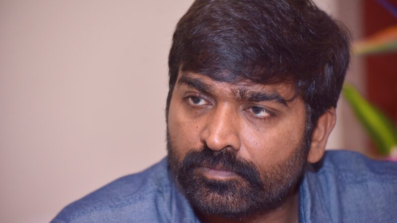 விஜய்சேதுபதி-அமலாபால் நடிக்கும் #VSP33 படத்தை இன்று பழனியில் இயக்குனர் எஸ்.பி.ஜனநாதன் துவக்கிவைக்கிறார்