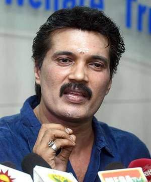 அமமுகவில் இருந்து விலக பிரபல நடிகர் முடிவு