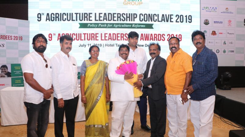 சேலம் ஆர்ஆர் குழும தலைவர் ஆர்.ஆர். தமிழ்செல்வனுக்கு ‘தொழில் முனைவோர் தலைமைத்துவ விருது’