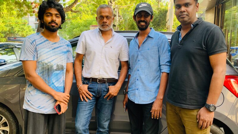 ஜி.வி.பிரகாஷுடன் இணைந்த முன்னணி இயக்குநர்!!