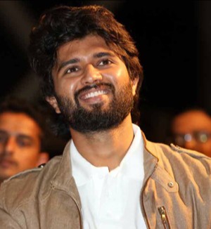 சூர்யா தனுஷ் & சிவகார்த்திகேயன் வழியில் விஜய் தேவரகொண்டா