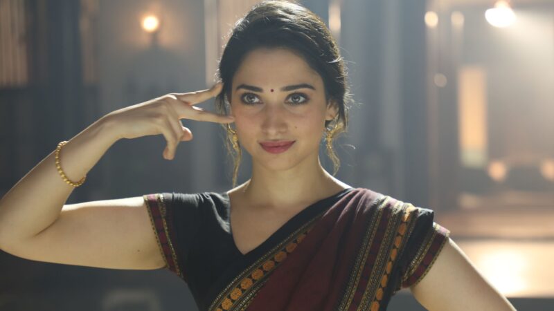 PETROMAX MOVIE STILLS