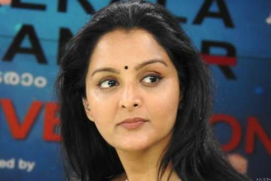 என் உயிருக்கு ஆபத்து ‘அசுரன்’ பட நாயகி காவல் ஆணையர் புகார்