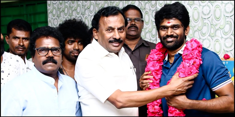 தனது மகனை கதாநாயகனாக களமிறக்கும் தங்கர் பச்சான்.  “டக்கு முக்கு டிக்கு தாளம்” இன்றோடு படபிடிப்பு முடிவடைகிறது.