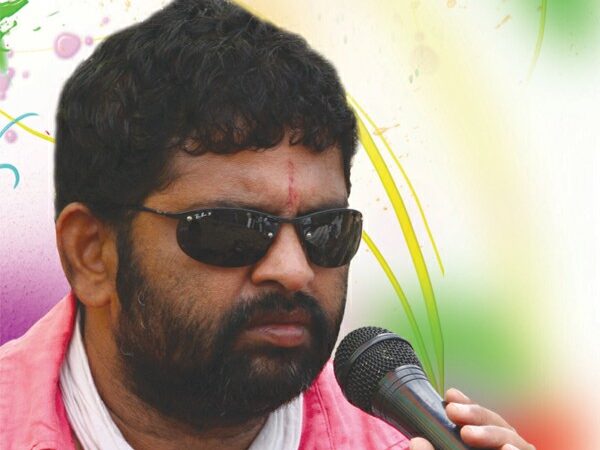 இயக்குநர் சுரேஷ் காமாட்சி ஈகோவும் இல்லாத மனிதர்- *ஒளிப்பதிவாளர் பாலபரணி*