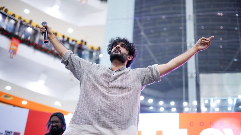 வசீகர குரல் மன்னன்’ சித் ஸ்ரீராமின் ‘All Love No Hate’ – தென்னிந்திய இசைப் பயணம் 2020