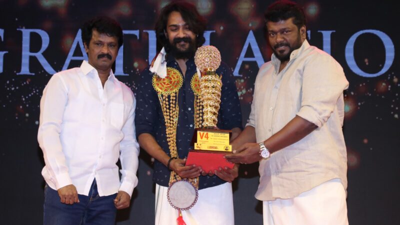 V4Entertainers Presents Mgr-SivajiAcademy Awards Stills