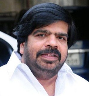 இப்படி இருந்தா ரஜினிகாந்த் எப்படி தமிழ்நாட்டை காப்பாற்றுவார்..? – டி.ராஜேந்தர்