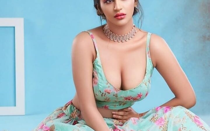 ACTRESS YASHIKA ANAND LATEST STILLS