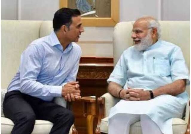 கொரோனா வைரஸ் பாதிப்புகளை கட்டுப்படுத்த பிரதமரின் நிவாரண நிதிக்கு ரூபாய் 25 கோடியை வழங்கியிருக்கிறார் பாலிவுட் நடிகர் அக்ஷய் குமார்.