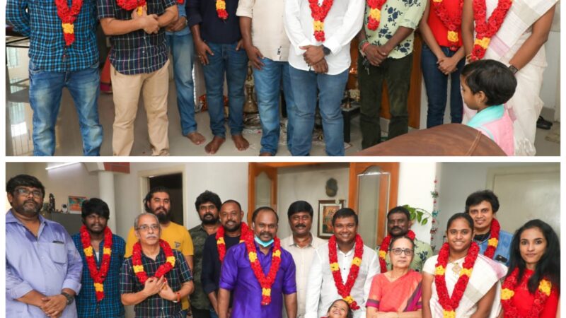 Mr. Ram Mahindra, former assistant to Mani Ratnam has successfully released “Manam” amidst popular reviews by viewers, critics including top notch Kollywood Directors, Writers, Lyricists, actors and producers.