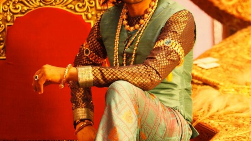 பிஸ்கோத் ‘ திரைப்படத்தில் ராஜபார்ட் கெட்டப்பில் அசத்தும் நடிகர் சந்தானம் !