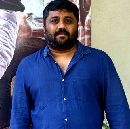 ரூபாய் 300 கோடி பிரபல தயாரிப்பாளர் மோசடி காவல் நிலையத்தில் ஆஜராக ஐகோர்ட் உத்தரவு.