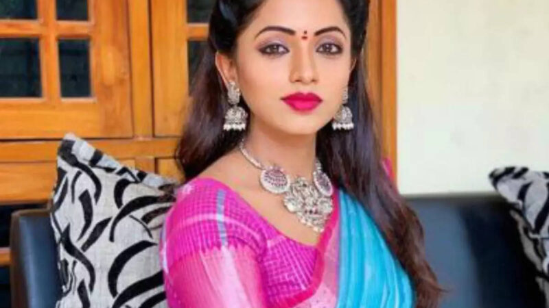 பிரபல சின்னத்திரை நடிகைக்கு கொரோனா தொற்று உறுதியானது.