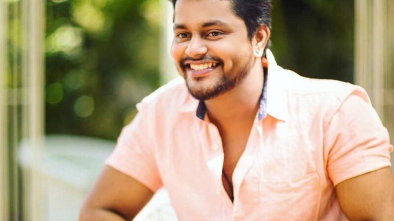 ‘நண்பன் ஒருவன் வந்த பிறகு’ என்ற படத்தின் மூலம் இயக்குநராக அறிமுகமாகிறார் இயக்குநர் ஆனந்த்,