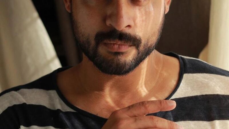 டொவினோ தாமஸ் நடிப்பில் பன்மொழியில் உருவாகும் சூப்பர் ஹீரோ திரைப்படம் “மின்னல் முரளி”. திருவோன தினத்தில் டீஸர் வெளியிடும் வீக்கெண்ட் ப்ளாக்பஸ்டர் நிறுவனம் !