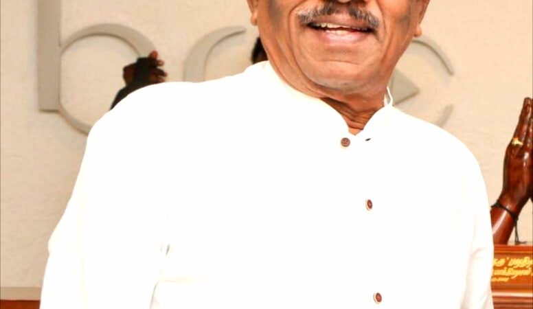 கொஞ்சம் வலியோடுதான் தொடங்குகிறேன். பிரசவம் வலி மிக்கதுதான். ஆனால் பிறப்பு அவசியமாச்சே புதிய சங்கத்திற்கு இயக்குநர் இமயம் பாரதிராஜா விளக்கம்