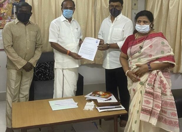 தமிழகத்தில் வாழும் அனைத்து நாடகக் கலைஞர்கள் மற்றும் கலைநிகழ்ச்சி கலைஞர்கள் அனைவரும் கொரோனா காலத்தில் வாழ்வாதாரம் இழந்து நிற்கின்றனர் தமிழக முதல்வருக்கு கோரிக்கை.