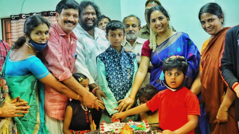 தமிழ் பாரம்பரிய முறைப்படி பிறந்த நாளை கொண்டாடிய கட்டில் படக்குழு.