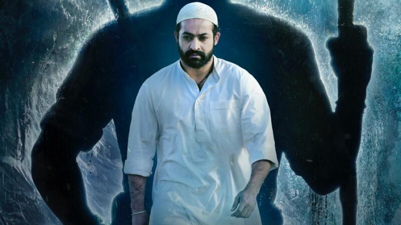 RRR திரைப்படத்தில் என்டிஆரின் பீம் ‘லுக்’ வெளியீடு.