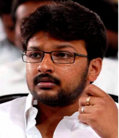 இயக்குநராக அவதாரம் எடுக்கும் தயாரிப்பாளர் தயாநிதி அழகிரி !