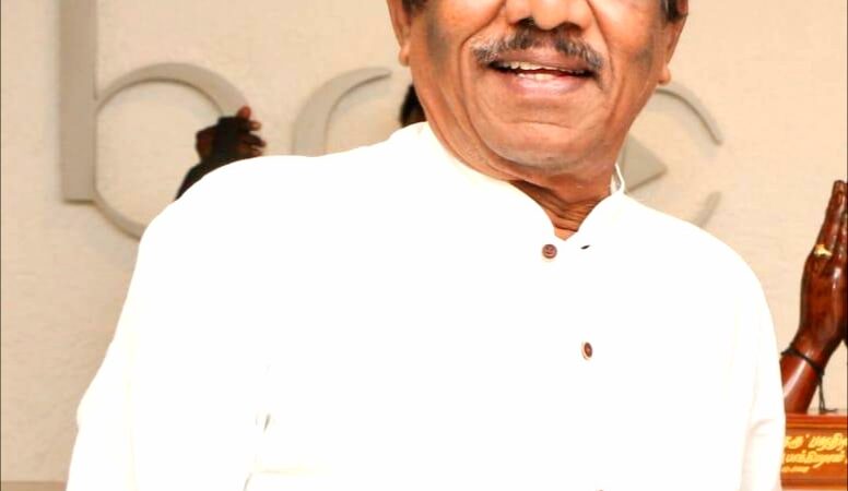 “இரண்டாம் குத்து” என்ற படத்தின் விளம்பரத்தை என் கண்ணால் பார்க்கவே கூசினேன் அவர்கள் வீட்டில் பெண் மக்கள் இல்லையா?? இயக்குநர் இமயம் பாரதிராஜா.