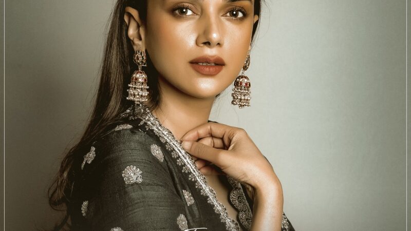 Aditi Rao Hydari To Play Female Lead In Maha Samudram.