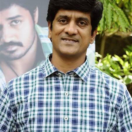 டிவி பெட்டிக்குள் சென்சார் இல்லாமல் கண்ட கருமமும் வருகிறதே புலம்புகிறார்களே தவிர அதை தடுக்கவோ தட்டிக் கேட்கவோ இதுவரை யாருமே வரவில்லை ? நகைச்சுவை நடிகர் சாம்ஸ்.