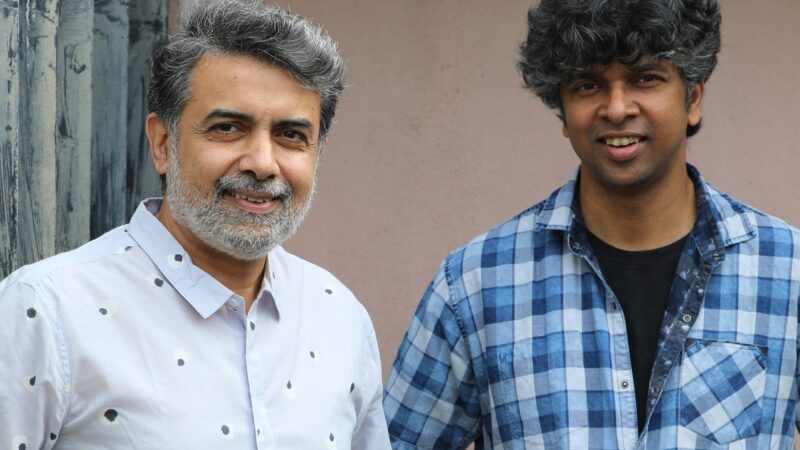 கடவுளும் நானும் ராஜீவ் மேனன் மதன் கார்க்கி இணைந்து உருவாக்கிய புதிய தமிழிசைப் பாடல்.