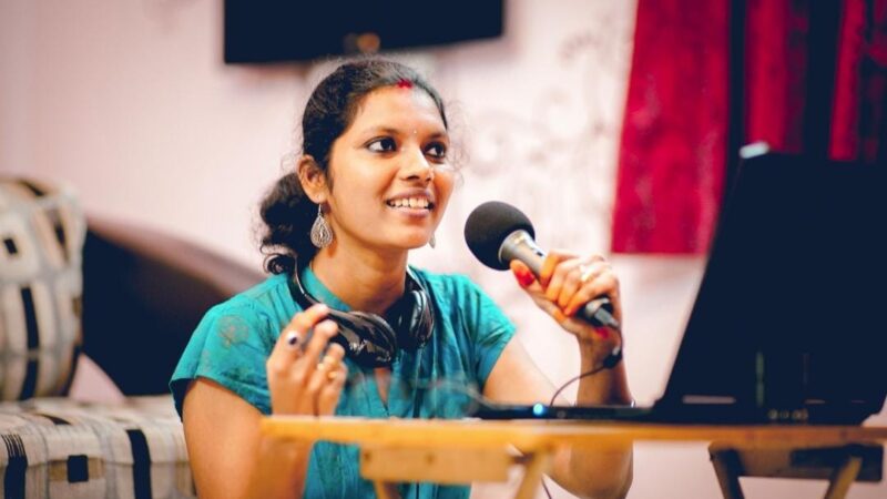 பொன்னியின் செல்வன் புதினத்துக்கு புதுவடிவம் தந்த மென்பொறியாளினி ப.இராகவிப்பிரியா.