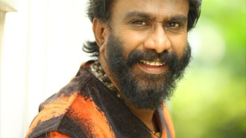 ‘பவுடர்’ திரைப்படத்தின் மூலம் பிரபல முன்னனி திரைப்பட மக்கள் தொடர்பாளர் நிகில் முருகனை நடிகராக அறிமுகப்படுத்துகிறார் இயக்குநர் விஜய் ஸ்ரீ ஜி.