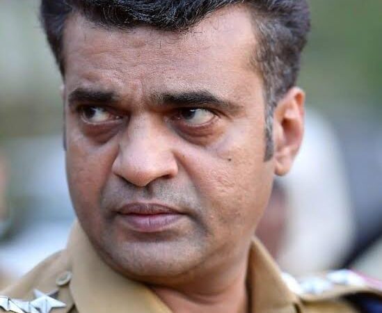 ஐயப்பனும் கோஷியும் திரைப்படத்தில் பிரபல நடிகர் நீரில் மூழ்கி உயிரிழப்பு – அதிர்ச்சியில் மலையாள திரையுலகினர்.