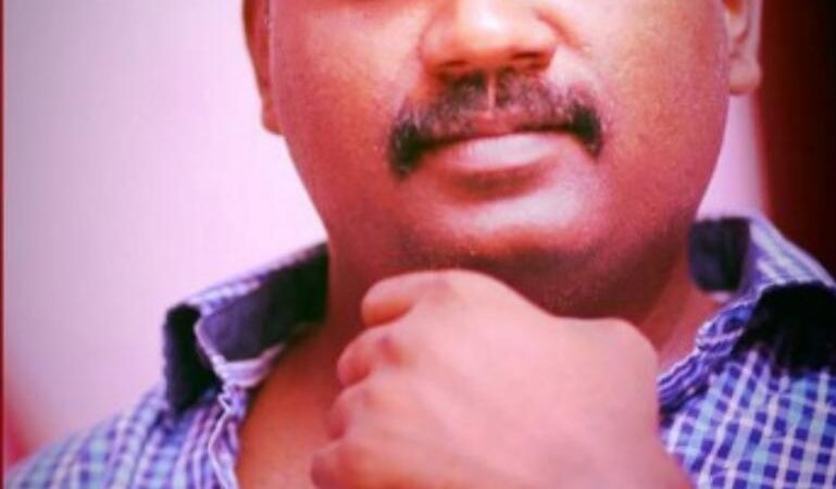 தேன்” திரைப்படம் சர்வதேச திரைப்பட விழாவில் வெற்றிப் பெற்று இருப்பதோடு சர்வதேச திரைப்பட விழாவில் திரையிட தேர்வாகியும் இருக்கிறது இயக்குநர் கணேஷ் விநாயகன்
