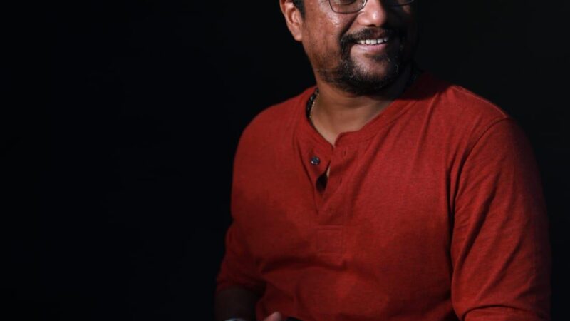 அண்ணனுக்கு ஜே இயக்குனர் ராஜ்குமார் இயக்கத்தில் ஒரு தாய் மக்கள்.