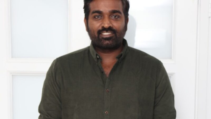 எனது பிறந்த நாளை முன்னிட்டு வாழ்த்து தெரிவித்துள்ள திரையுலக பிரபலங்கள், ரசிகர்கள் என அனைவருக்கும் நன்றி மக்கள் செல்வன் விஜய் சேதுபதி