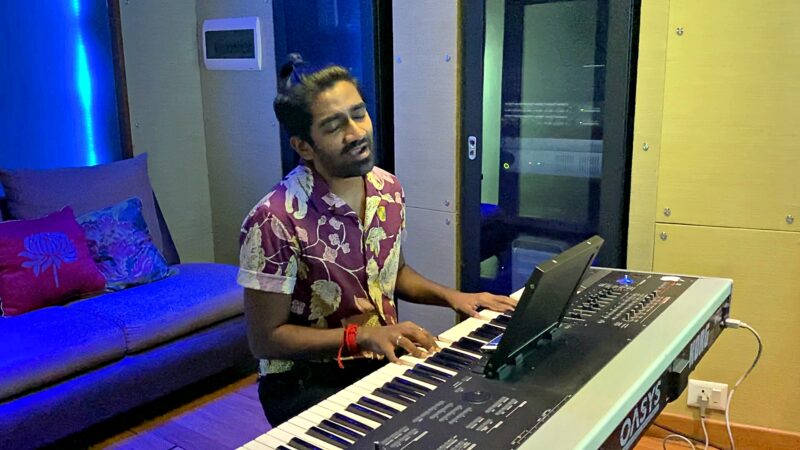 “காலை அதிகாலை” இசையமைப்பாளர் தரண் குமார், மதன் கார்கி, சித் ஶ்ரீராம் கூட்டணியில் ஒரு அழகான காலை ஆந்தம் !