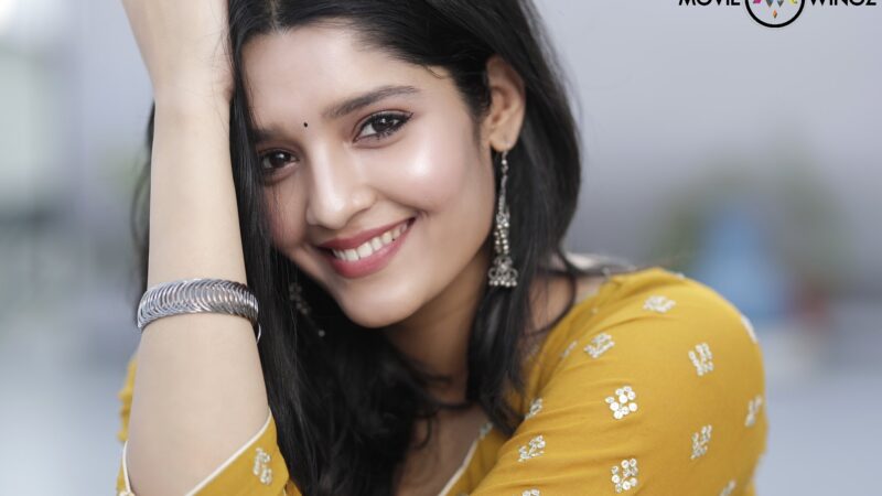 ACTRESS RITIKA SINGH LATEST STILLS.