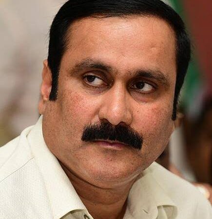 வன்னியர்களுக்கு இட ஒதுக்கீடு – அப்பாவுடன் கண்ணீர் மல்க பேசிய அன்புமணி இராமதாஸ்.
