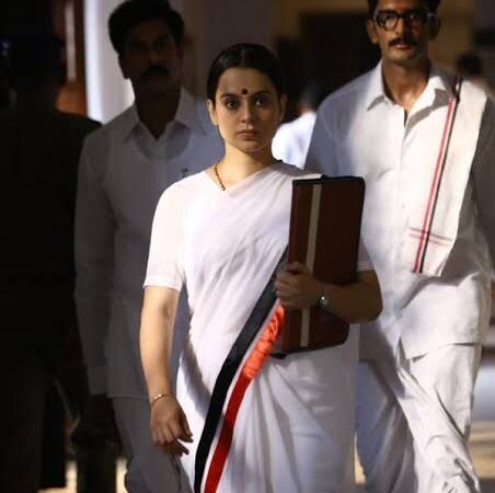என்னை அம்மாவா பாத்திங்கன்னா என் இதயத்தில் இடம் இருக்கும், என்னை வெறும் பொம்பளையா பார்த்தீங்கன்னா.. “தலைவி” டிரைலர்..!