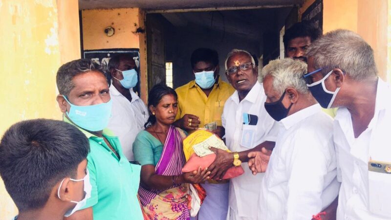 ஏழையின் சிரிப்பில் இறைவனை காணுவோம் !