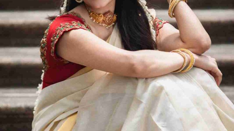 ACTRESS JANANI LATEST STILLS