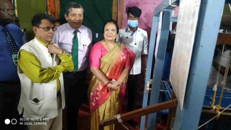 நெசவு 2022 – கைத்தறி கண்காட்சியை மத்திய ஜவுளி மற்றும் ரயில்வே துறை இணை அமைச்சர் ji திருமதி தர்ஷனா விக்ரம் ஜர்தோஷ் சென்னையில்  தொடங்கி வைத்தார்.