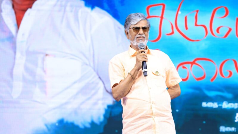 விஜய்யை வைத்து படம் இயக்க மறுத்து விட்டார் இயக்குனர் இமயம் பாரதிராஜா இயக்குனர் எஸ்.ஏ.சந்திரசேகரன்.!!