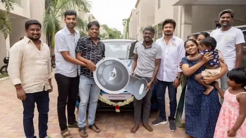 “മാമന്നന് ലോകം ചുറ്റാൻ ചിറകുകൾ നൽകിയ മാരി സെൽവരാജിന് നന്ദി” മിനി കൂപ്പർ സമ്മാനമായി നൽകി ഉദയനിധി സ്റ്റാലിൻ.!!