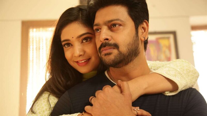 “Sathamindri Muthamtha” Movie Stills.